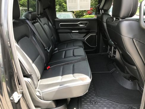 Used 2023 RAM 1500 Laramie AWD/4WD image 29