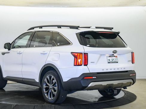Used 2021 Kia Sorento SX Prestige AWD/4WD image 2