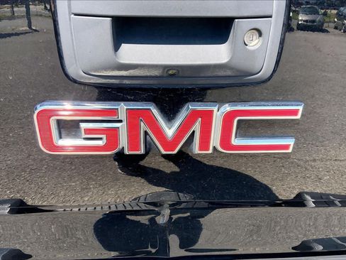 Used 2017 GMC Sierra 1500 SLT AWD/4WD image 31
