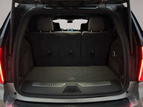 Used 2024 Chevrolet Tahoe RST w/ Luxury Package image 19