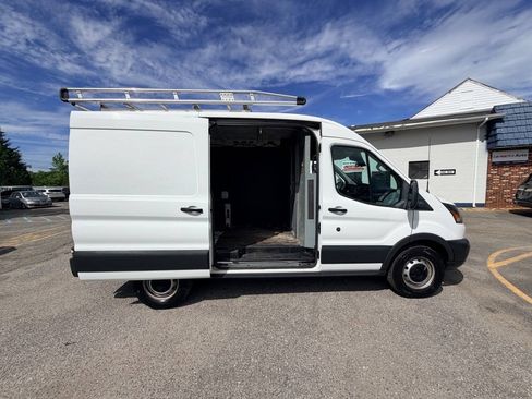 Used 2017 Ford Transit 250 130 Medium Roof RWD image 48