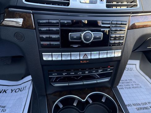 Used 2015 Mercedes-Benz E 400 Cabriolet image 30