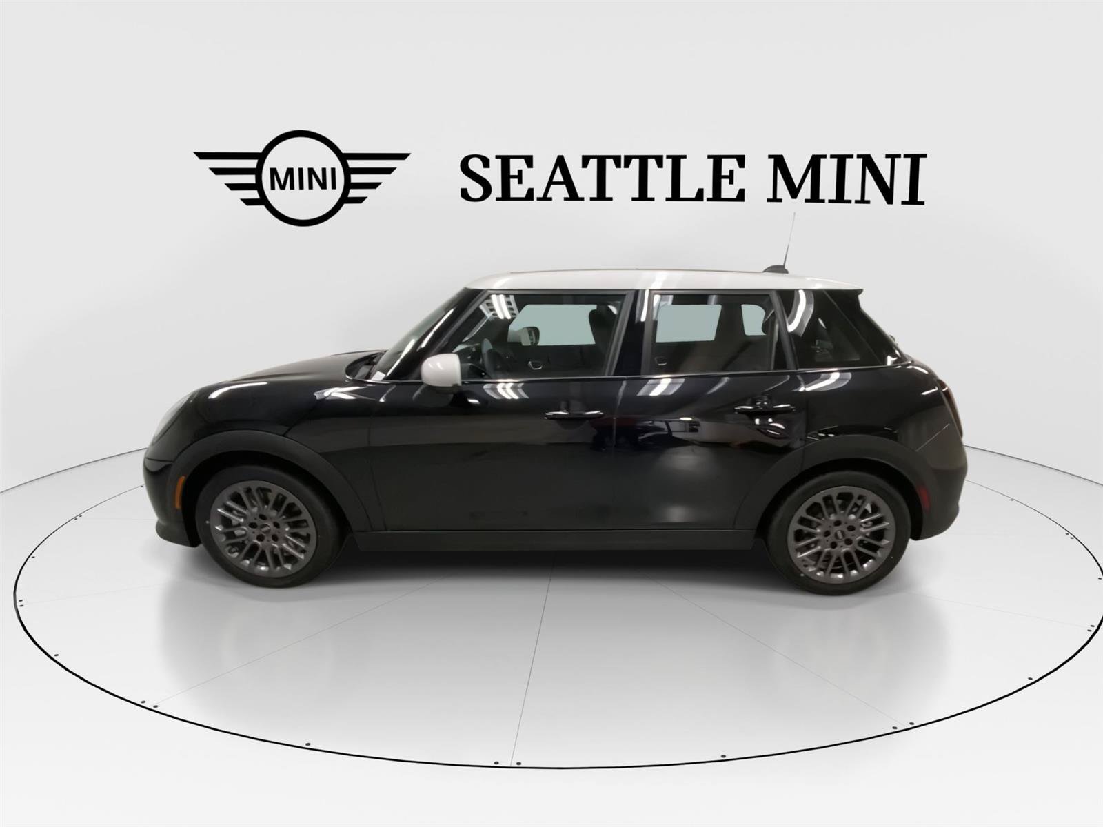 New 2026 MINI Cooper 4-Door Hardtop FWD image 6