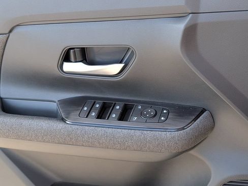 New 2026 Nissan Kicks SV w/ Cold Weather Package FWD image 19
