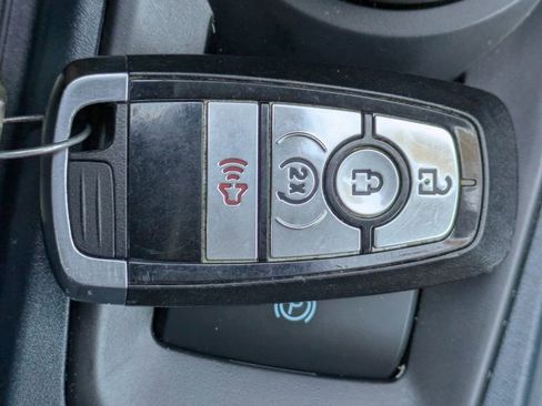 Used 2022 Ford Maverick Lariat w/ Lariat Luxury Package image 29