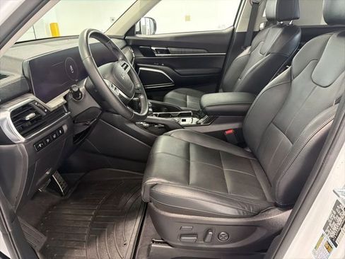 Used 2023 Kia Telluride SX image 9
