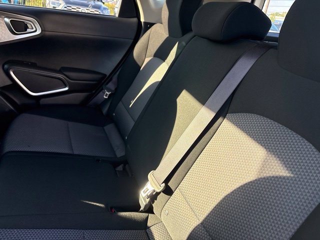Used 2022 Kia Soul LX FWD image 10