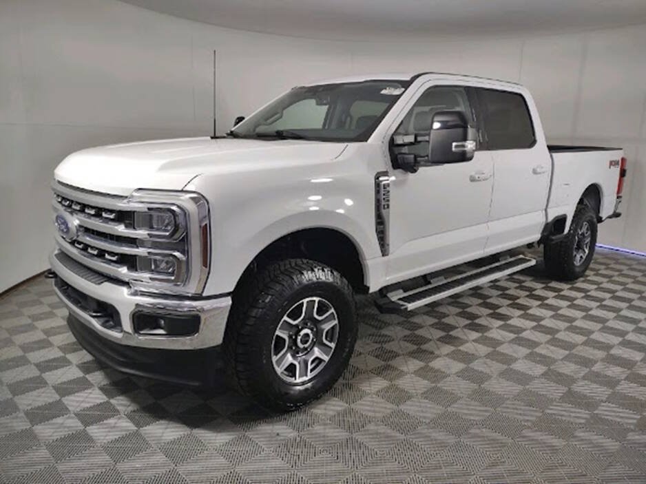 Used 2024 Ford F250 Lariat w/ FX4 Off-Road Package AWD/4WD image 5