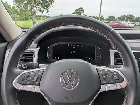 Used 2023 Volkswagen Atlas SEL AWD/4WD image 27