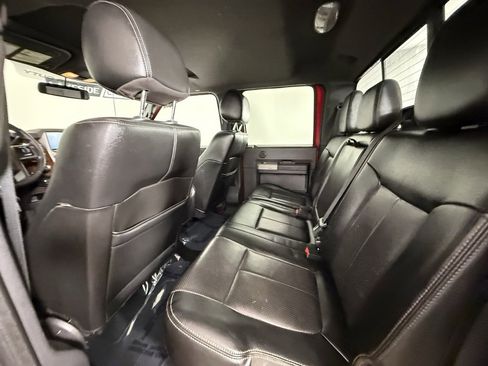 Used 2013 Ford F250 Lariat w/ Lariat Ultimate Pkg image 16