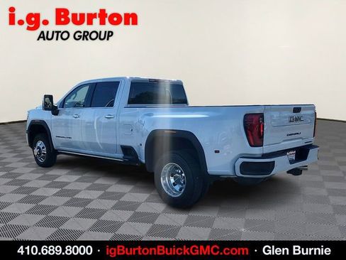 New 2026 GMC Sierra 3500 Denali Ultimate w/ LPO, Black Badging Package AWD/4WD image 3