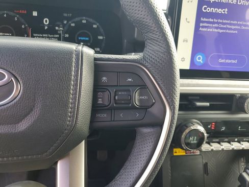 Used 2025 Toyota Tacoma Trailhunter image 26