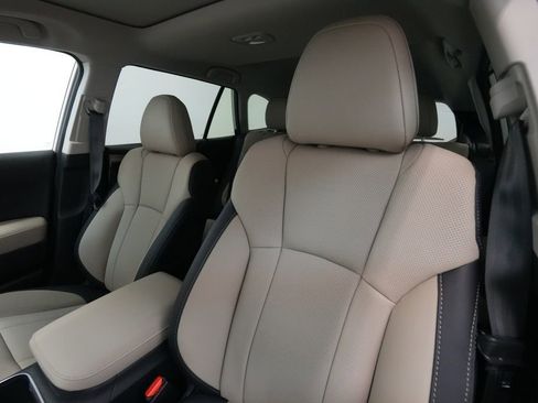 New 2025 Subaru Outback Limited image 13