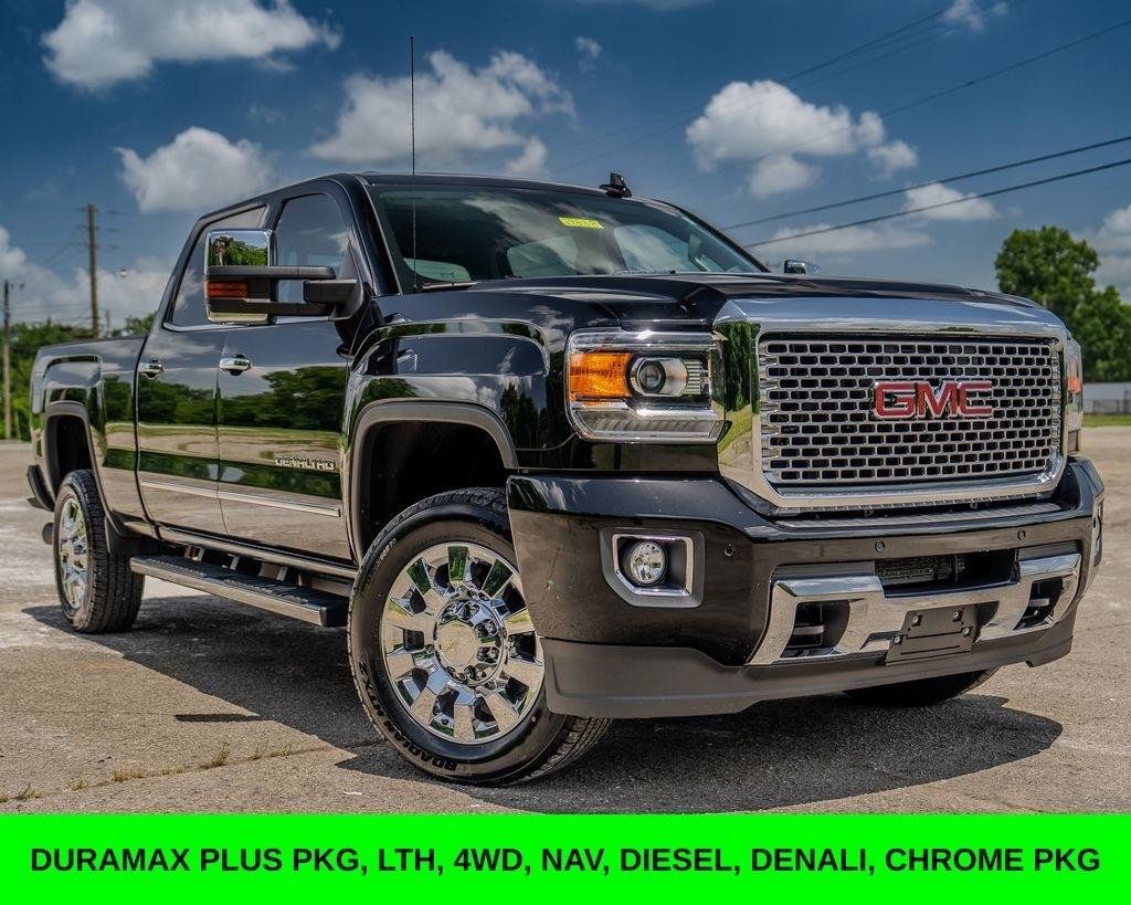 Used 2016 GMC Sierra 2500 Denali w/ Duramax Plus Package AWD/4WD image 1