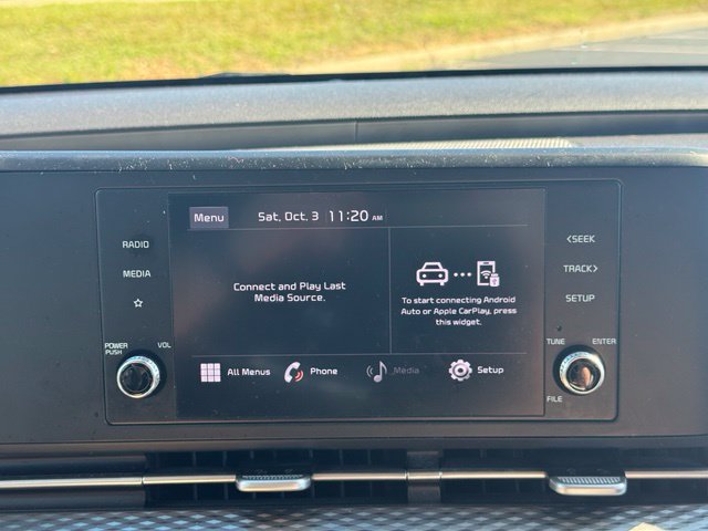 Used 2022 Kia Carnival LX FWD image 25