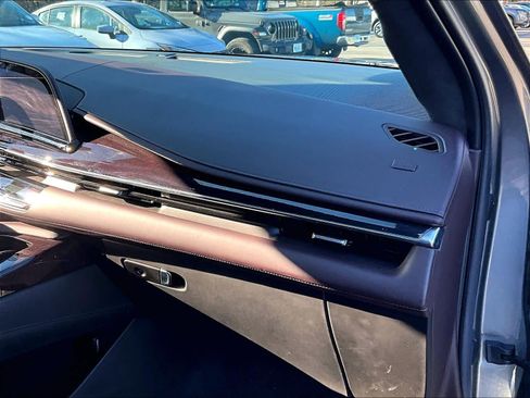 Used 2021 Cadillac Escalade Sport Platinum w/ Heavy-Duty Trailer Package image 13