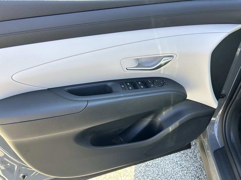 New 2026 Hyundai Tucson SEL image 17