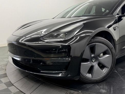 Used 2022 Tesla Model 3 Long Range AWD/4WD image 4