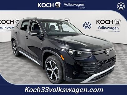 New 2025 Volkswagen Tiguan SE