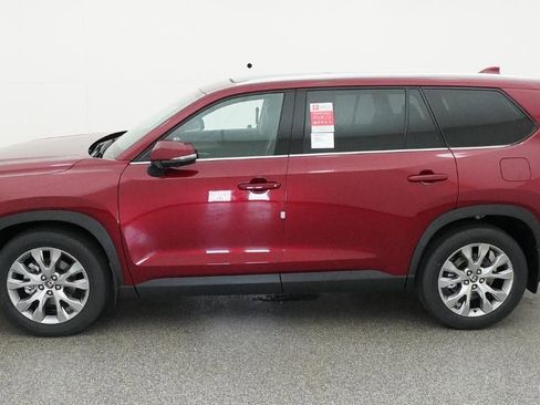 New 2026 Toyota Grand Highlander Limited image 3