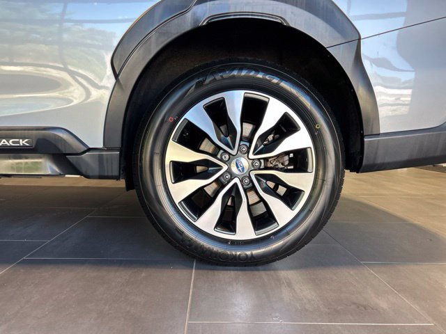 Used 2023 Subaru Outback Limited AWD/4WD image 45