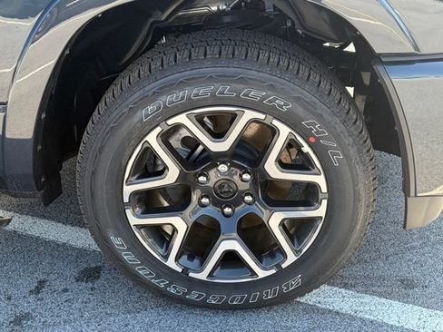 New 2026 RAM 1500 Laramie AWD/4WD image 11