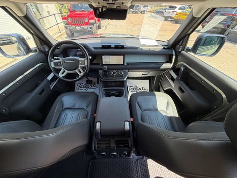 Used 2020 Land Rover Defender 110 SE AWD/4WD image 6