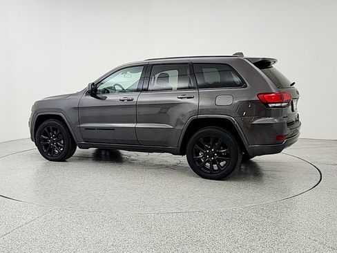 Used 2021 Jeep Grand Cherokee Laredo X AWD/4WD image 7