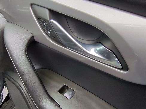 Certified 2023 Chevrolet Blazer LT image 25