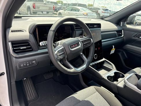 New 2027 GMC Terrain Elevation w/ Technology Package II AWD/4WD image 17