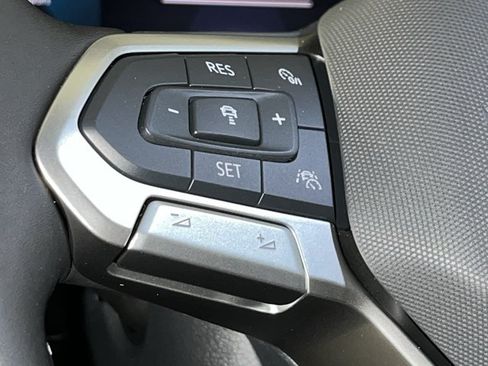 New 2026 Volkswagen Atlas Cross Sport SE AWD/4WD image 14