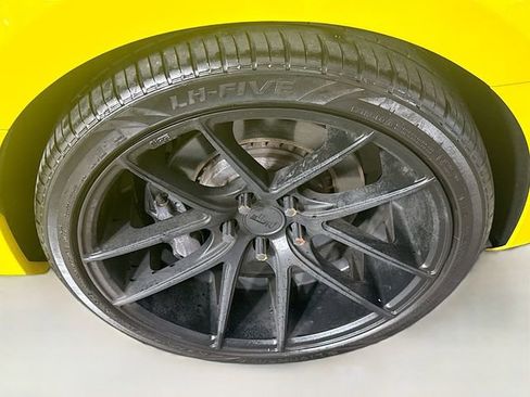 Used 2018 Chevrolet Camaro SS RWD image 32