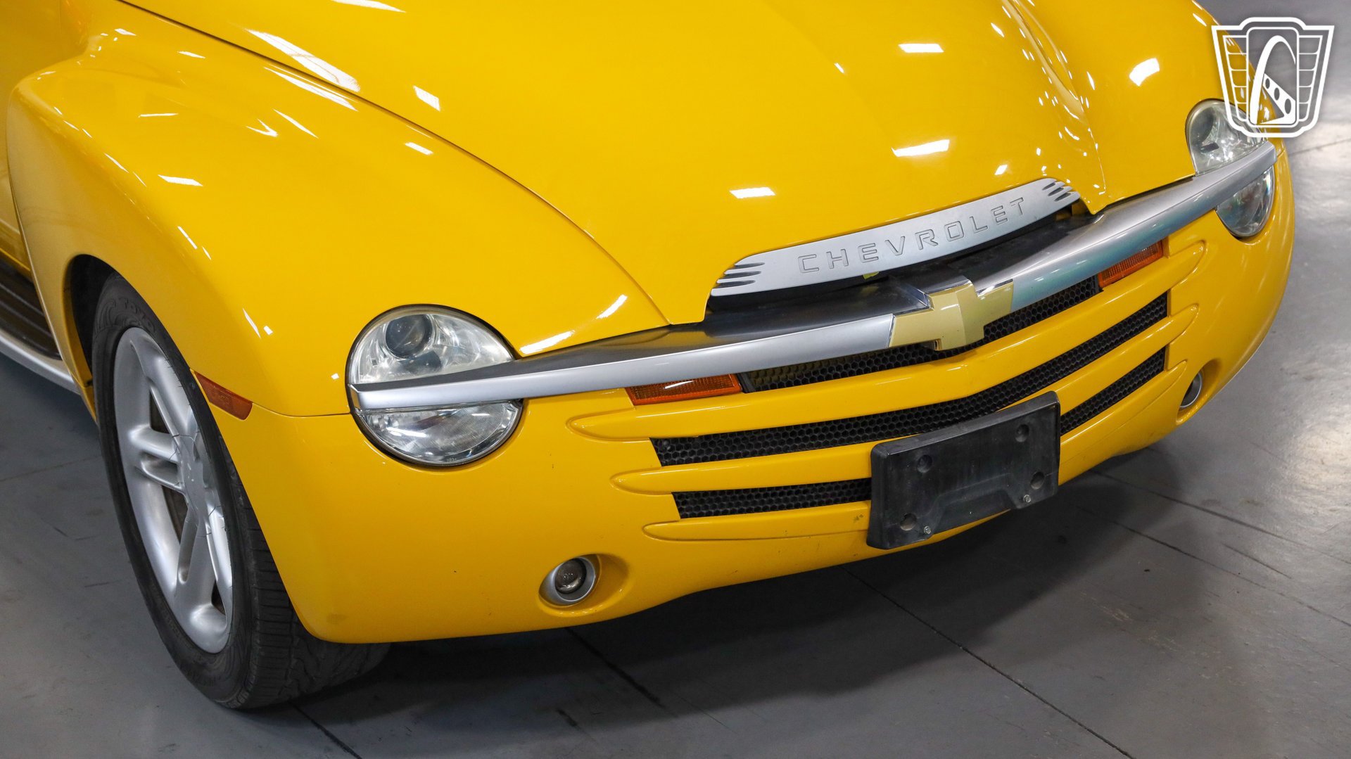 Used 2004 Chevrolet SSR w/ Preferred Equipment Group RWD image 38