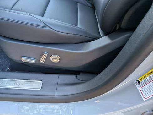 New 2026 Lincoln Nautilus Premier w/ Jet Appearance Package image 15