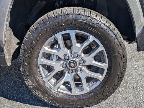 Used 2024 Toyota Tundra 1794 Edition image 12