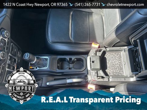 Used 2019 Jeep Wrangler Unlimited Sahara AWD/4WD image 20