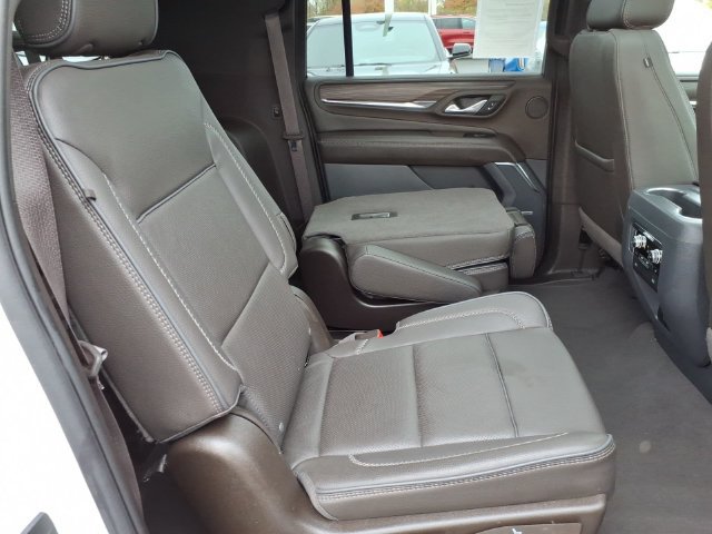 Used 2023 GMC Yukon XL Denali w/ Max Trailering Package AWD/4WD image 24