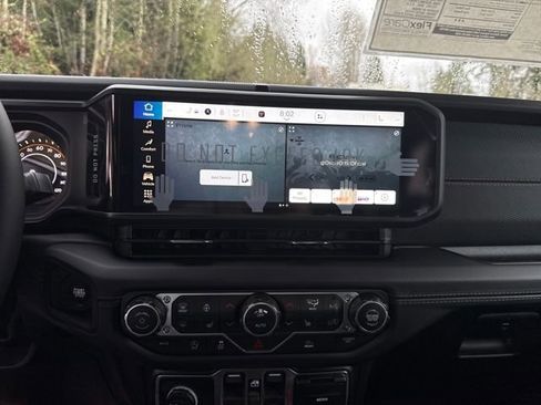 New 2026 Jeep Gladiator Mojave image 23