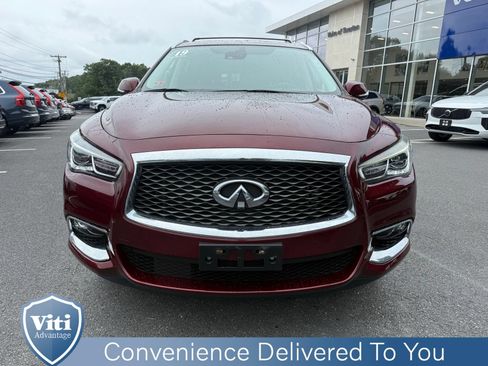 Used 2019 INFINITI QX60 Luxe w/ Essential Package AWD/4WD image 3