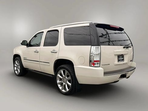 Used 2013 GMC Yukon Denali AWD/4WD image 10
