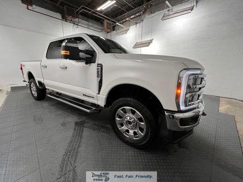 Used 2025 Ford F250 Lariat w/ Chrome Package AWD/4WD image 3