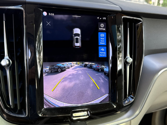 Certified 2023 Volvo XC60 B5 Core w/ Climate Package AWD/4WD image 16