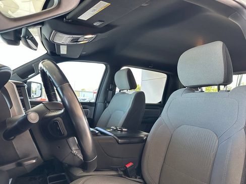Used 2022 RAM 1500 Big Horn AWD/4WD image 14
