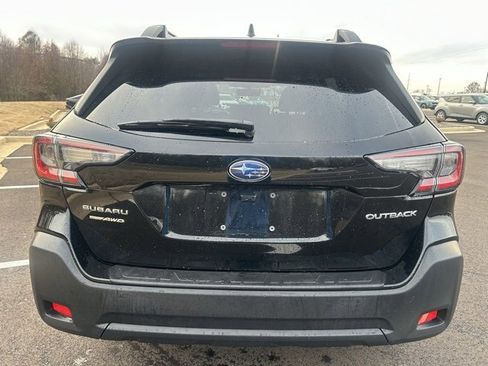 Used 2024 Subaru Outback Premium image 5
