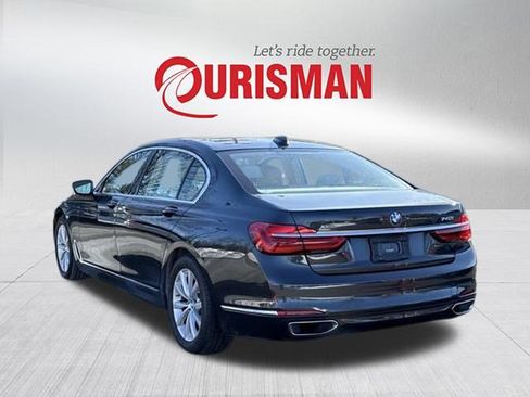 Used 2019 BMW 740i xDrive w/ Executive Package image 4