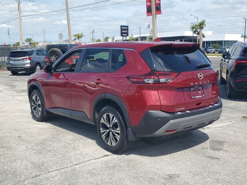 Certified 2023 Nissan Rogue SV image 7