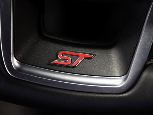 Used 2022 Ford Explorer ST w/ Equipment Group 401A image 14