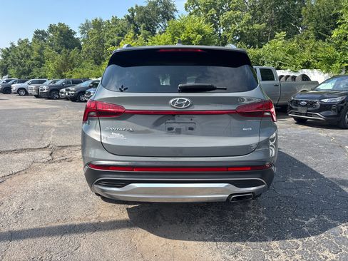 Used 2021 Hyundai Santa Fe SEL w/ Convenience Package AWD/4WD image 4