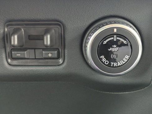 New 2025 Lincoln Navigator Reserve image 35