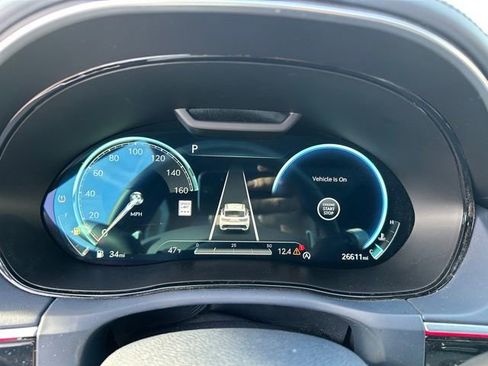 Used 2023 Genesis GV70 2.5T w/ Sport Prestige Package image 31